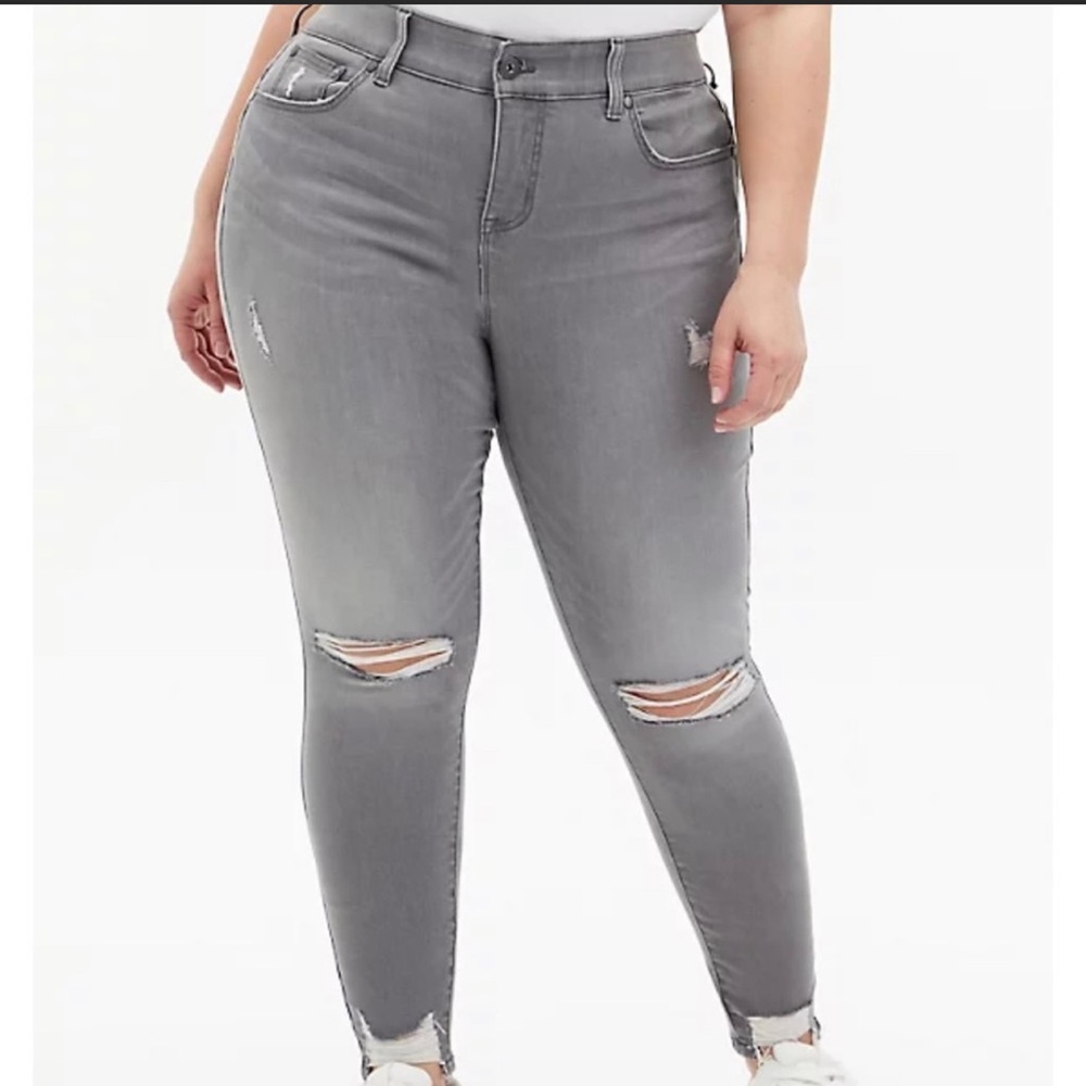 Torrid Gray Bombshell Skinny